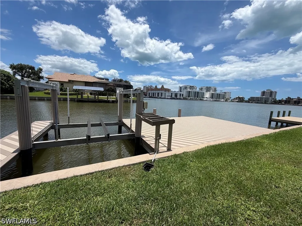 432 Oak Avenue Naples FL 34108
