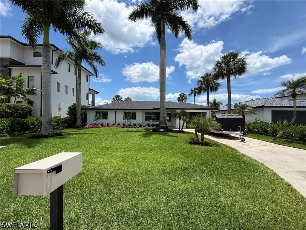432 Oak Avenue Naples FL 34108