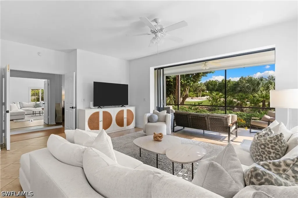 Naples FL, 5805 Grande Reserve Way, Unit 1102