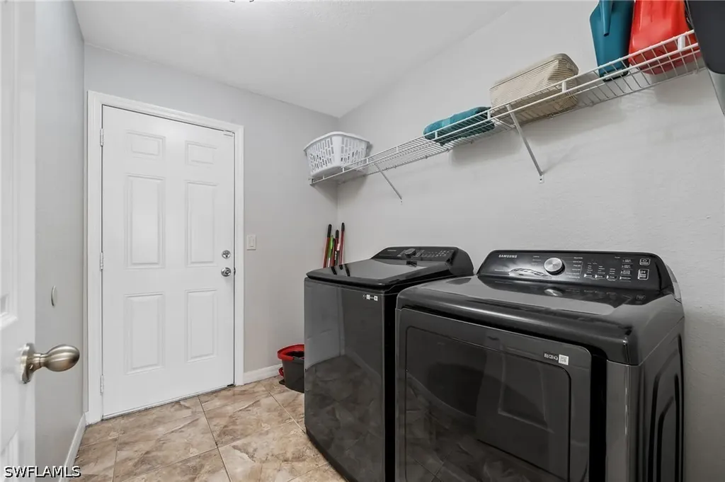2409 E Edgewater Way Lehigh Acres FL 33936