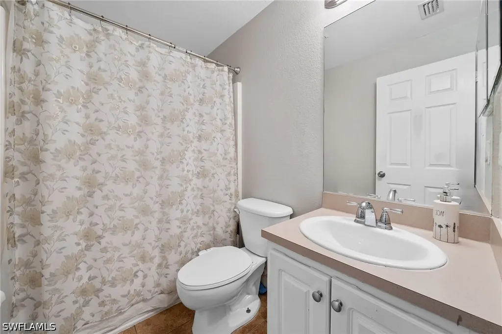 2409 E Edgewater Way Lehigh Acres FL 33036