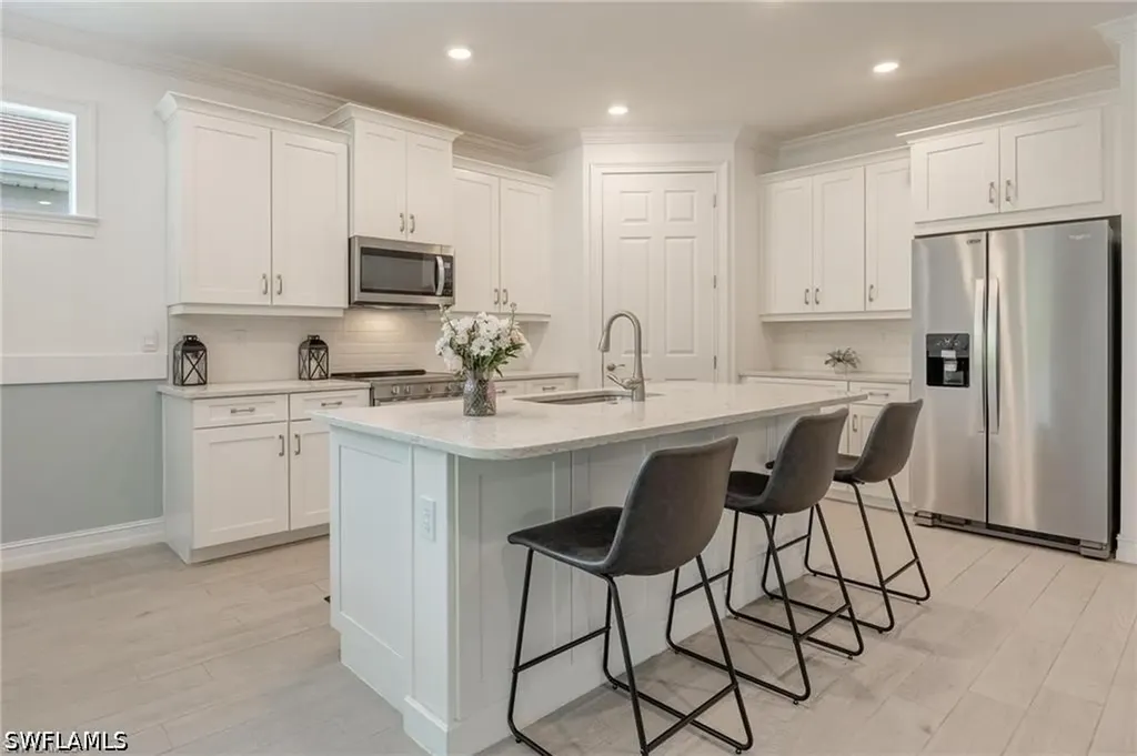 299 Tamarindo Lane Naples FL 34114