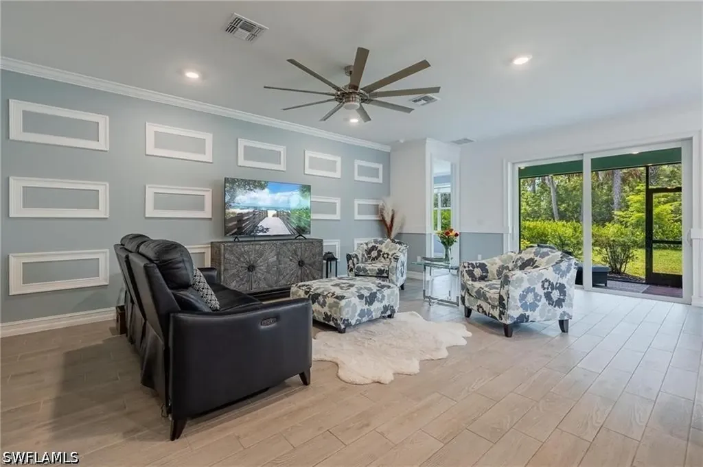 299 Tamarindo Lane Naples FL 34114