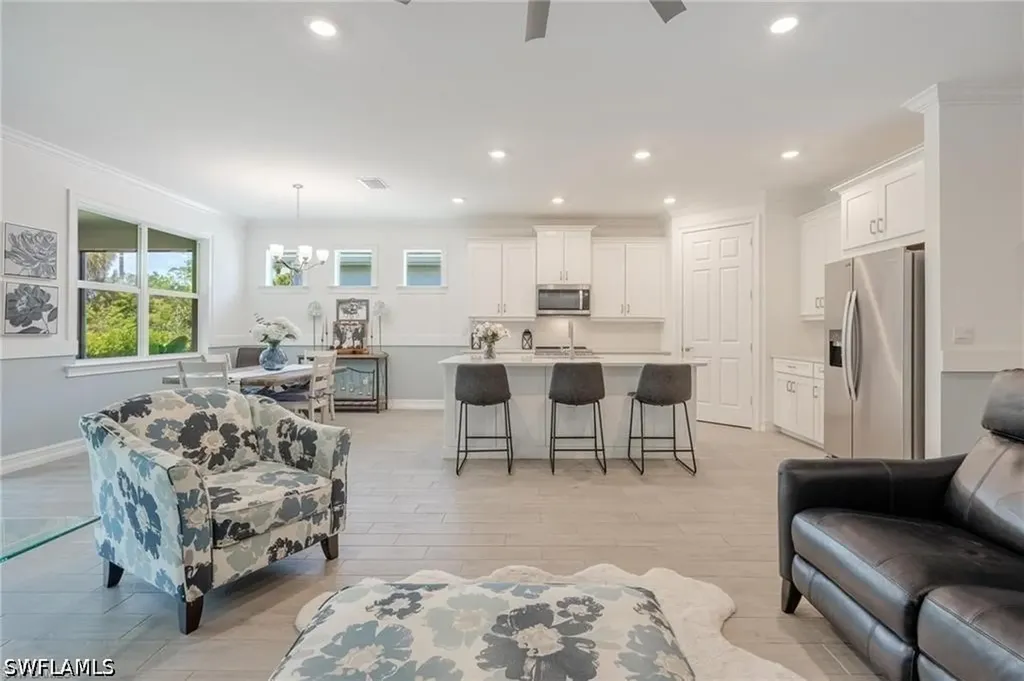 299 Tamarindo Lane Naples FL 34114