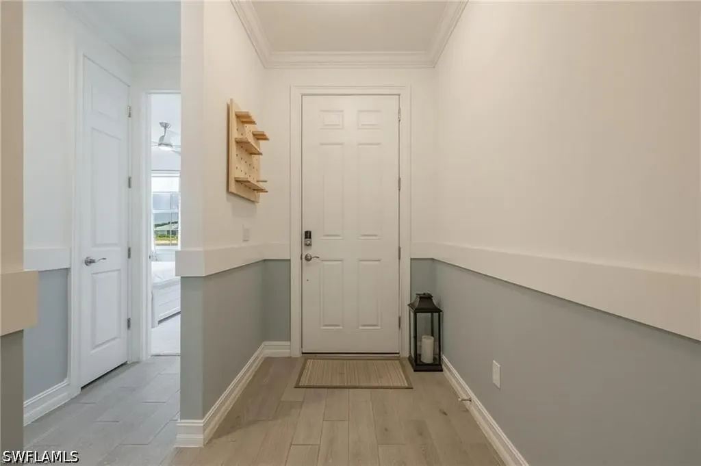 299 Tamarindo Lane Naples FL 34114