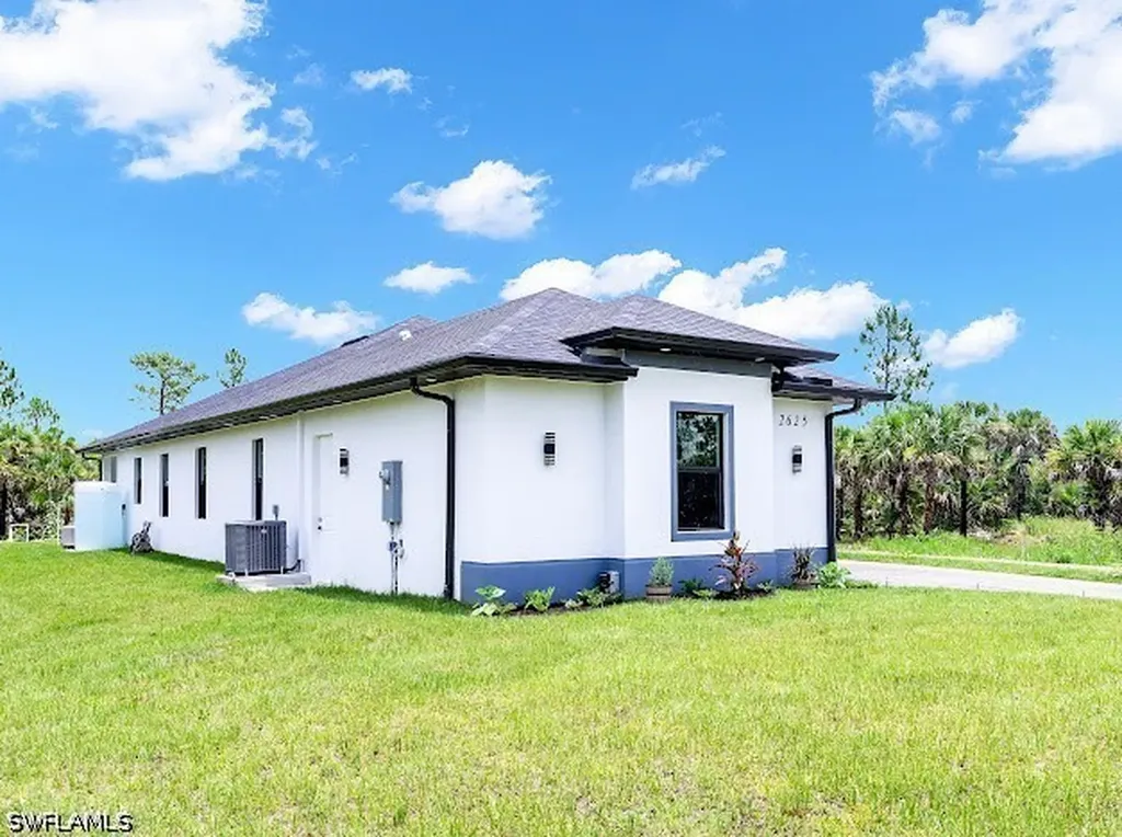 2625 32nd Avenue SE Naples FL 34117