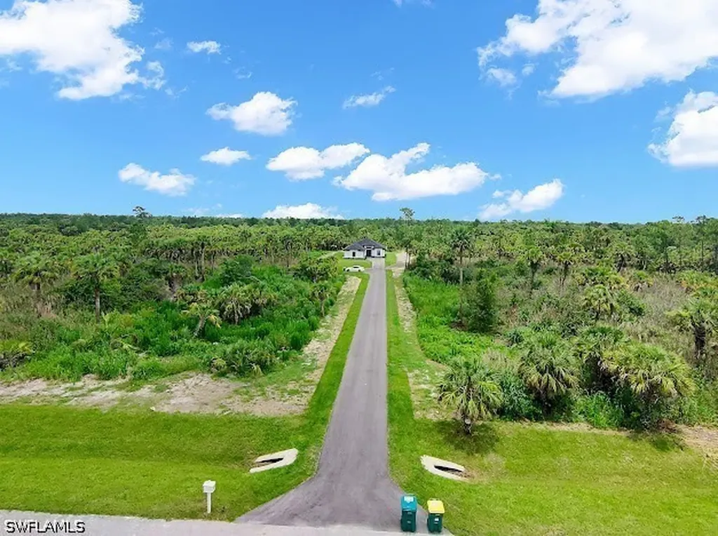 2625 32nd Avenue SE Naples FL 34117