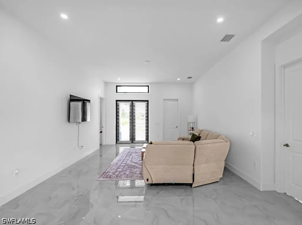 2625 32nd Avenue SE Naples FL 34117