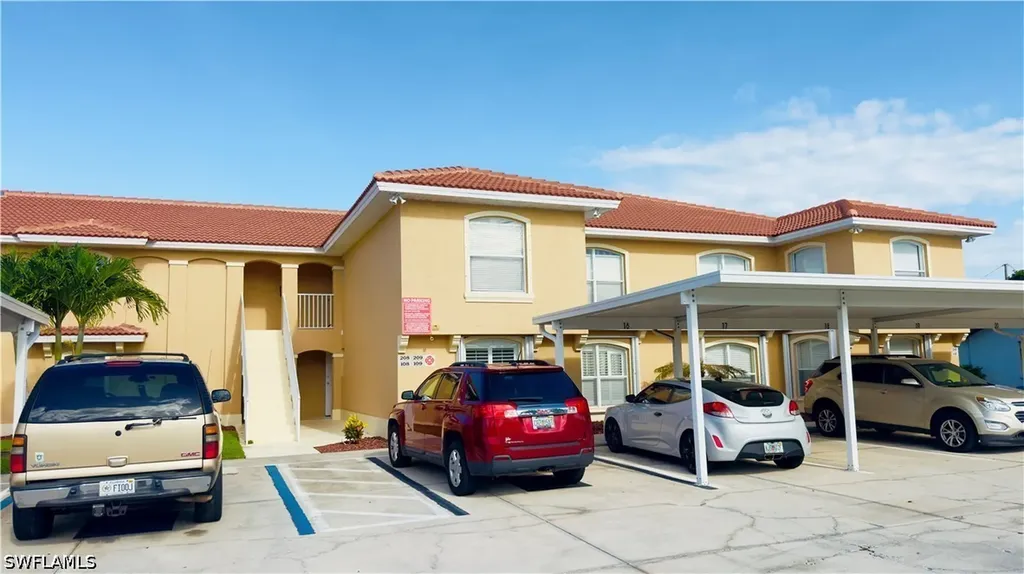 4520 Skyline Boulevard Cape Coral FL 33914