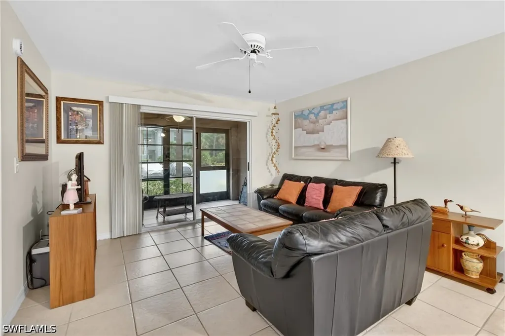 5725 Foxlake Drive North Fort Myers FL 33917