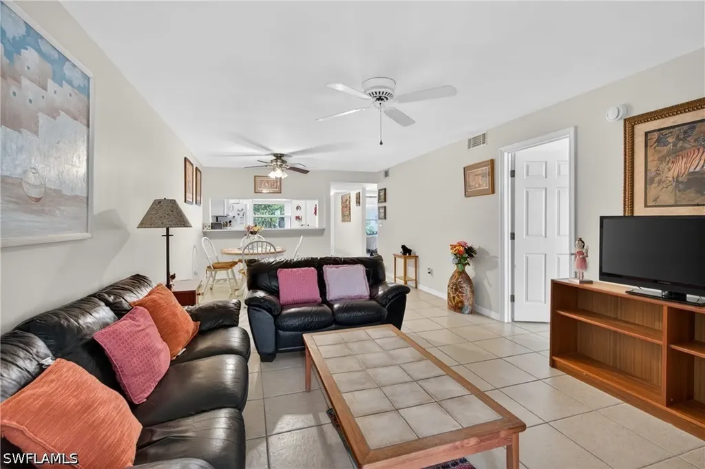 5725 Foxlake Drive North Fort Myers FL 33917