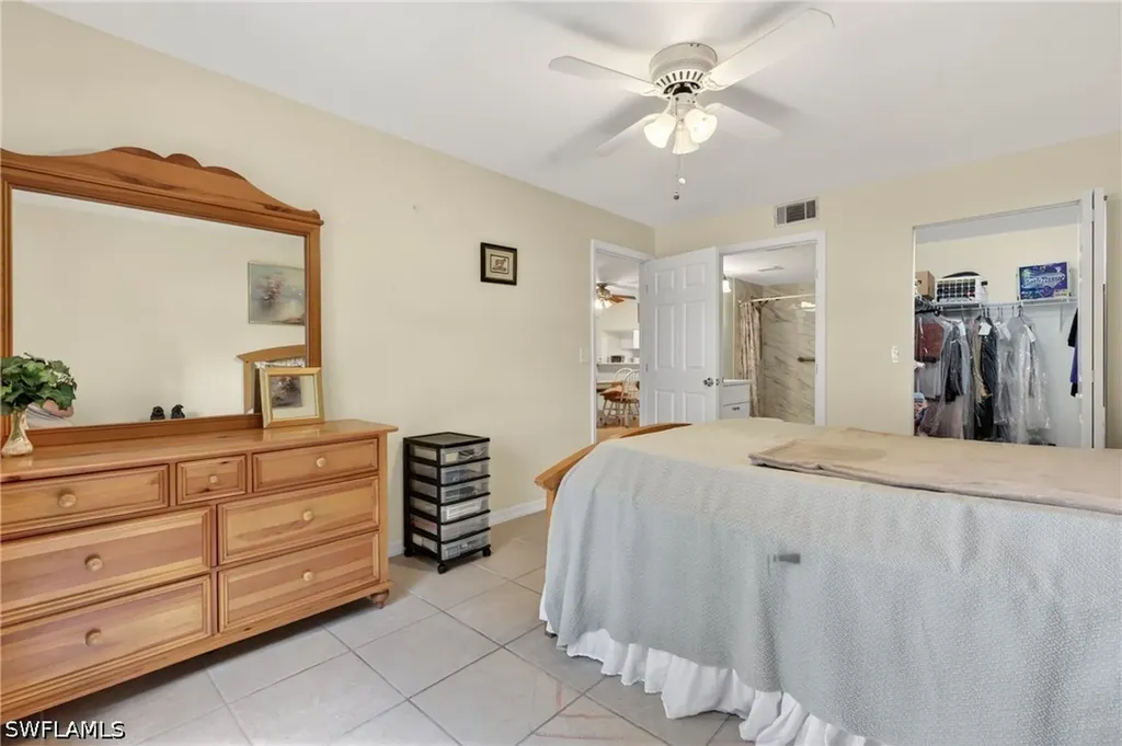 5725 Foxlake Drive North Fort Myers FL 33917
