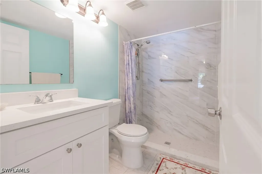 5725 Foxlake Drive North Fort Myers FL 33917