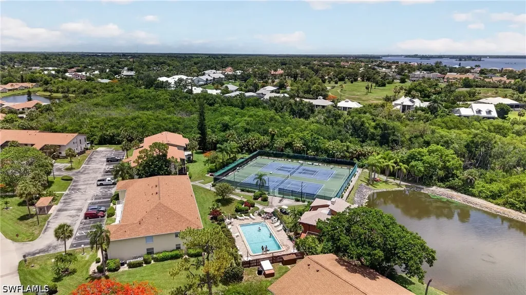 5725 Foxlake Drive North Fort Myers FL 33917