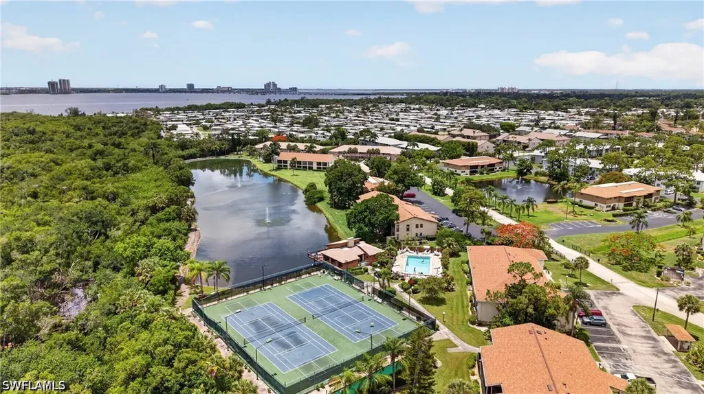 5725 Foxlake Drive North Fort Myers FL 33917