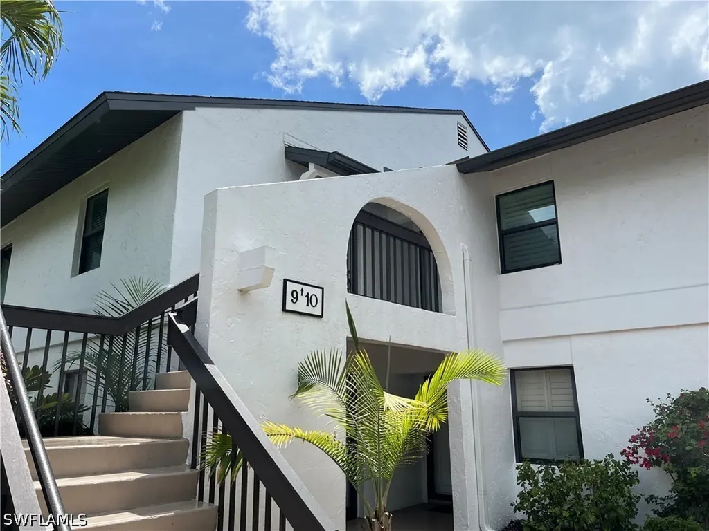 4300 Belair Lane Naples FL 34103