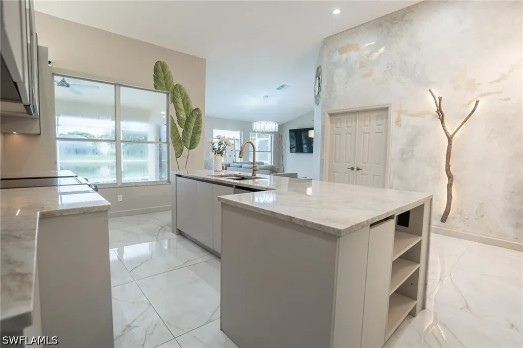 7712 Citrus Hill Lane Naples FL 34109
