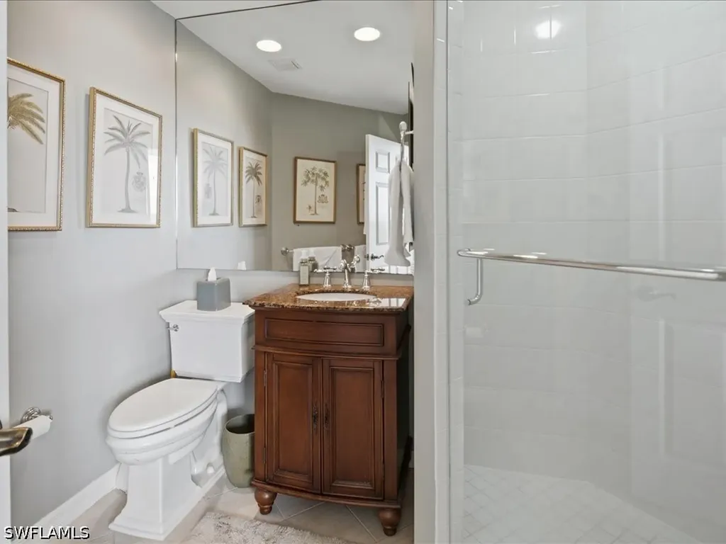 425 Cove Tower Drive Naples FL 34110