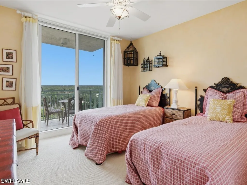 425 Cove Tower Drive Naples FL 34110