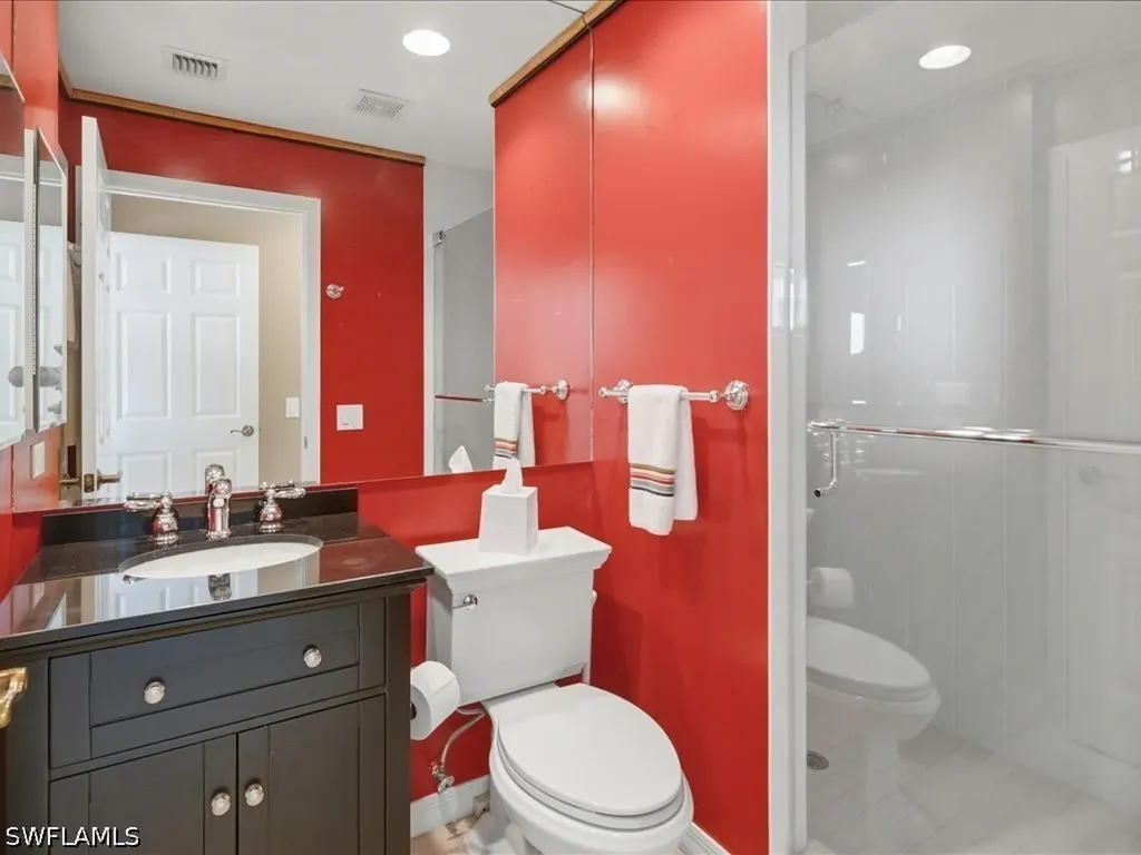 425 Cove Tower Drive Naples FL 34110