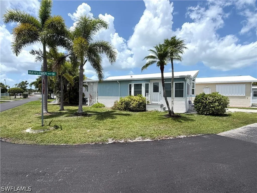 4701 Mayflower Way W Estero FL 33928