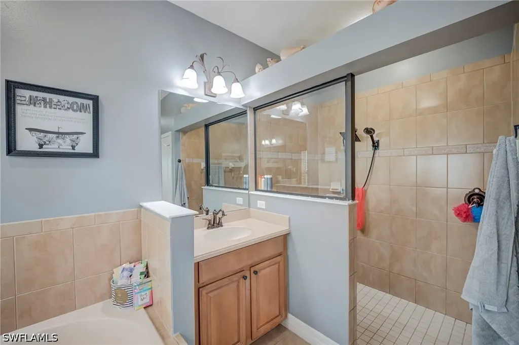 2831 Via Piazza Loop Fort Myers FL 33905