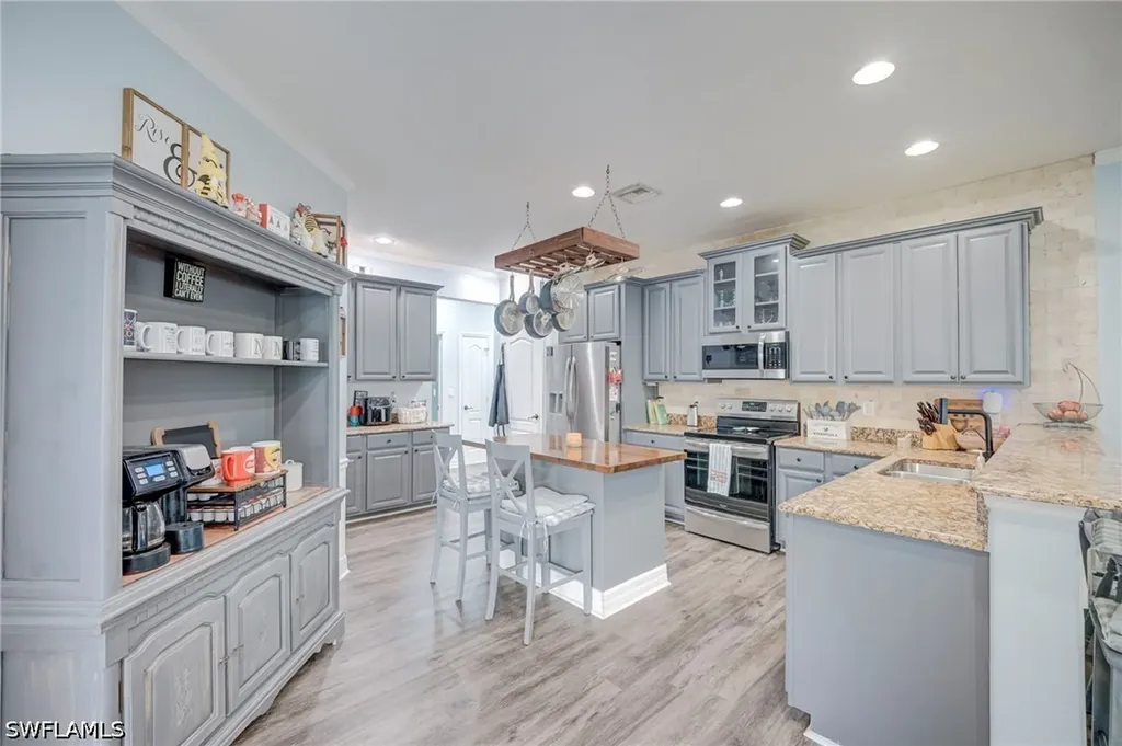 2831 Via Piazza Loop Fort Myers FL 33905