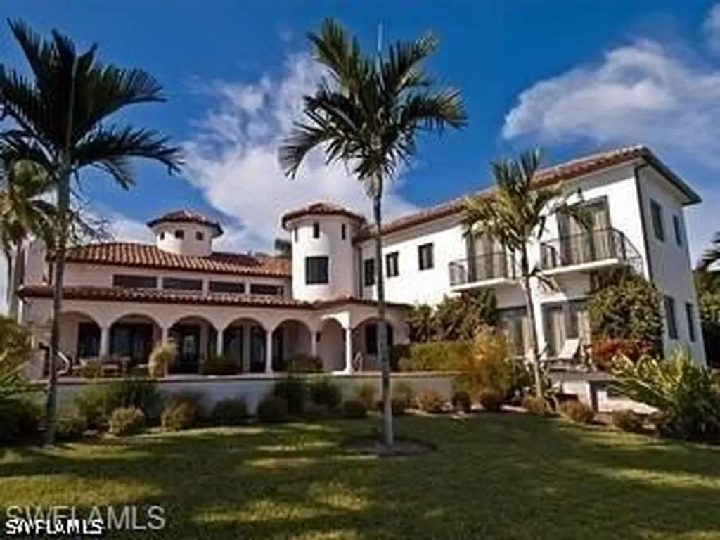 2535 Tarpon Road Naples FL 34102