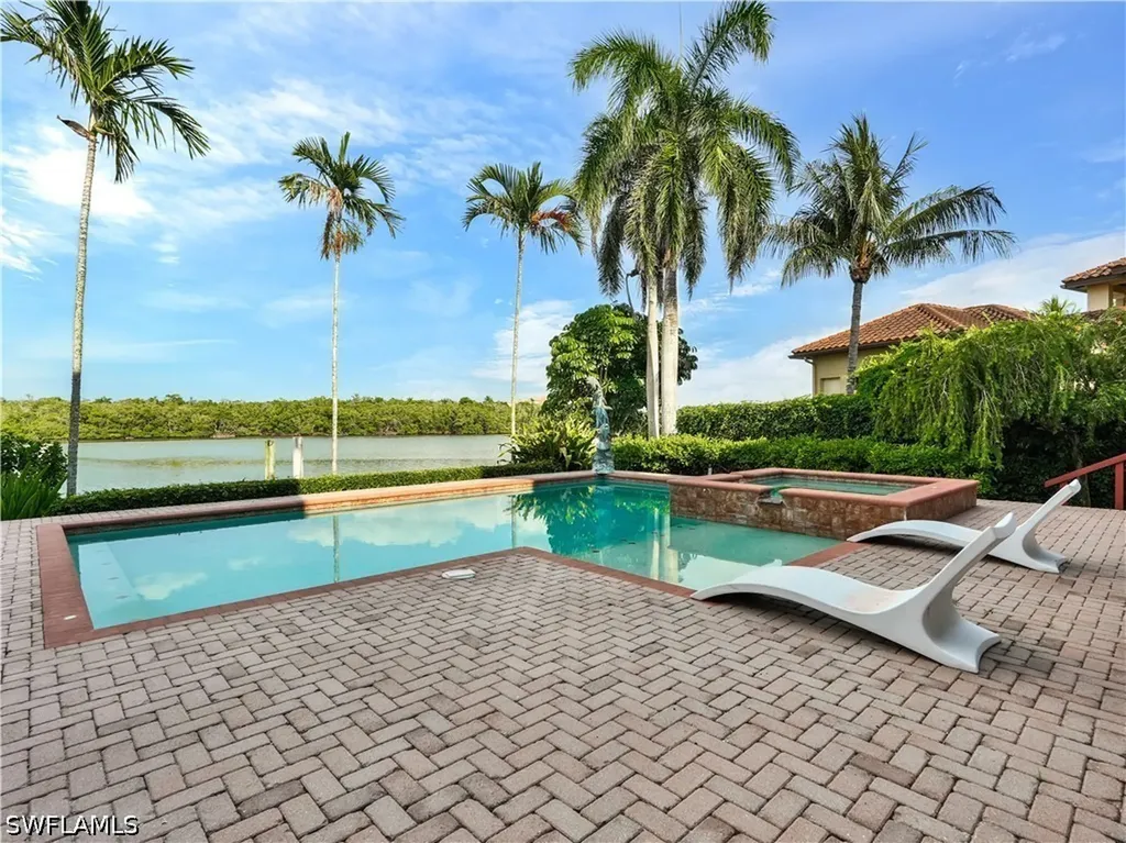 2535 Tarpon Road Naples FL 34102