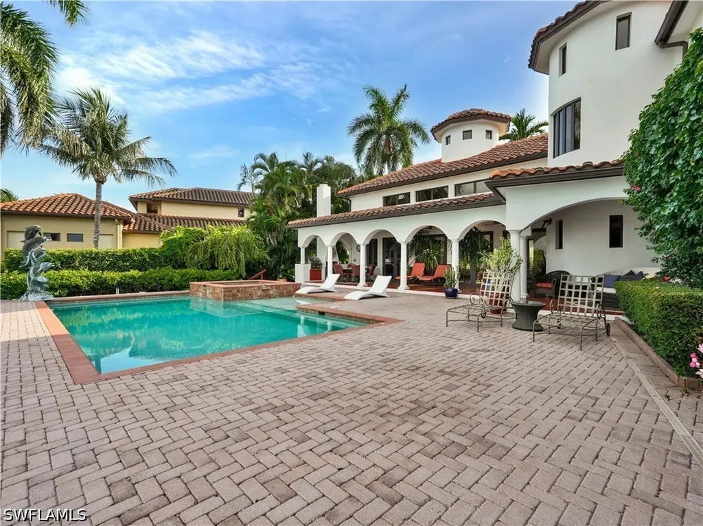2535 Tarpon Road Naples FL 34102