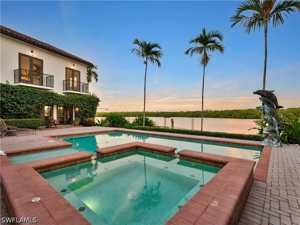 2535 Tarpon Road Naples FL 34102