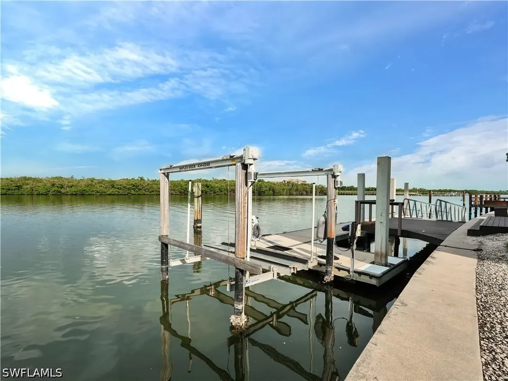 2535 Tarpon Road Naples FL 34102
