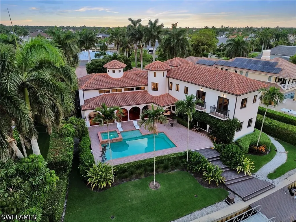 2535 Tarpon Road Naples FL 34102