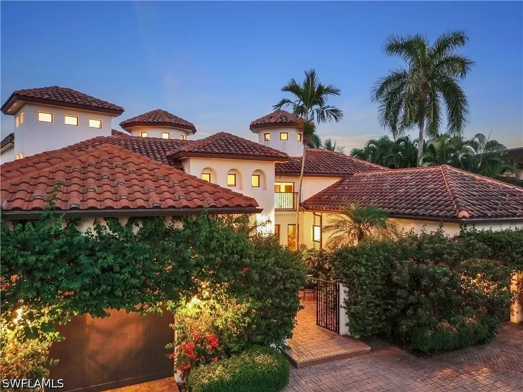 2535 Tarpon Road Naples FL 34102