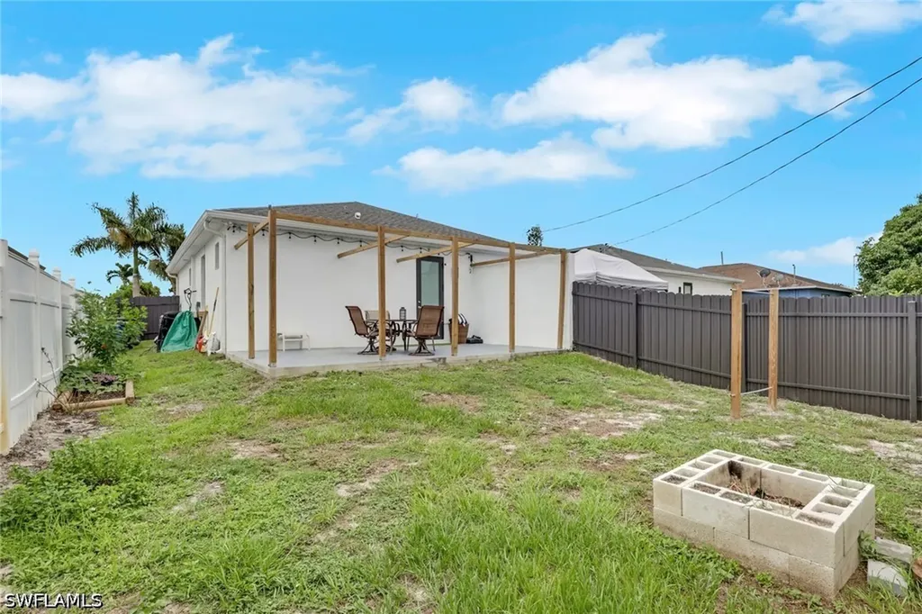 11563 Saunders Avenue Bonita Springs FL 34135