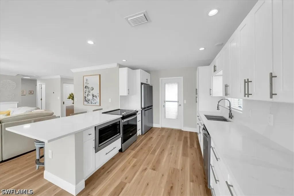 128 San Salvador Street Naples FL 34113
