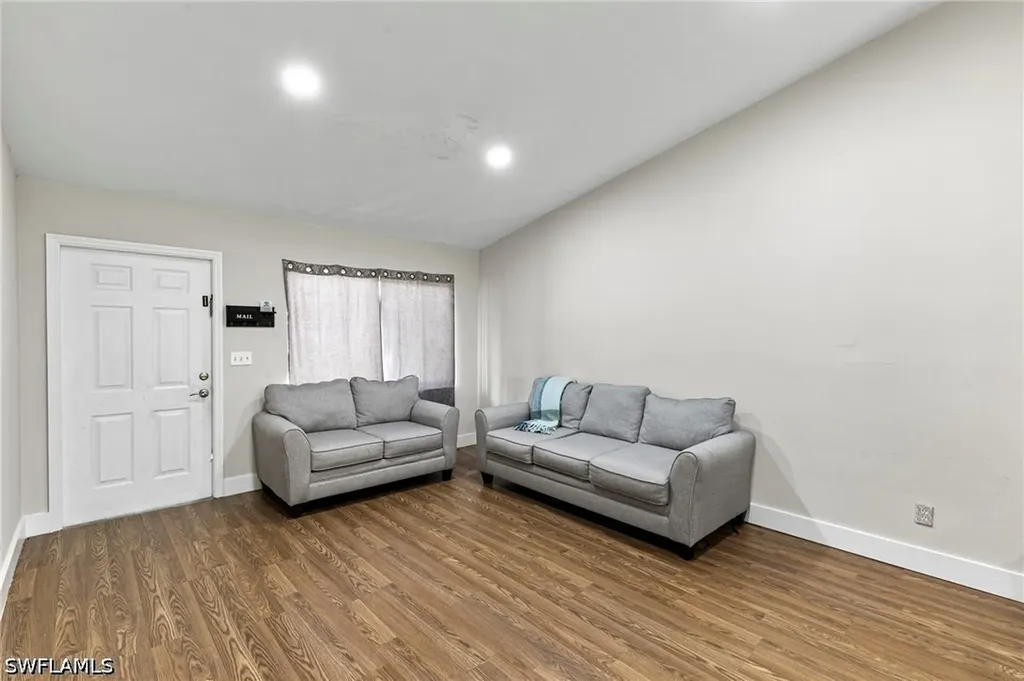 8264-8268 Matanzas Road Fort Myers FL 33967