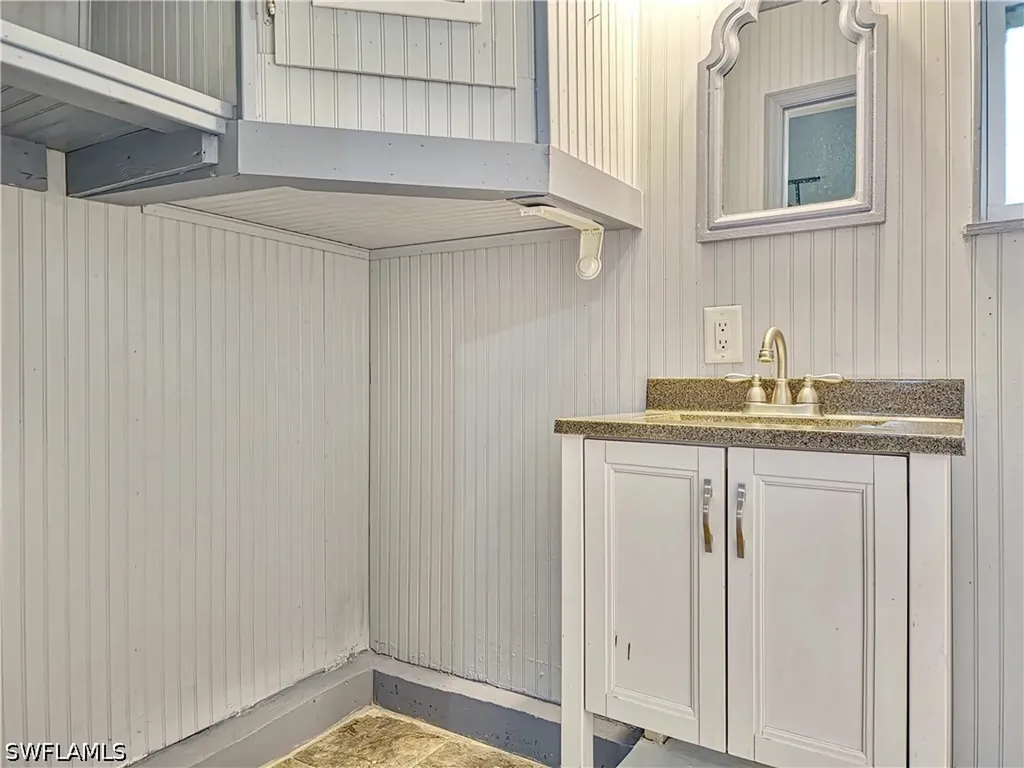 7425 Galloway Road Weeki Wachee FL 34613