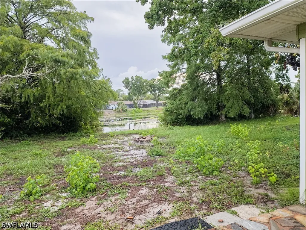 7425 Galloway Road Weeki Wachee FL 34613