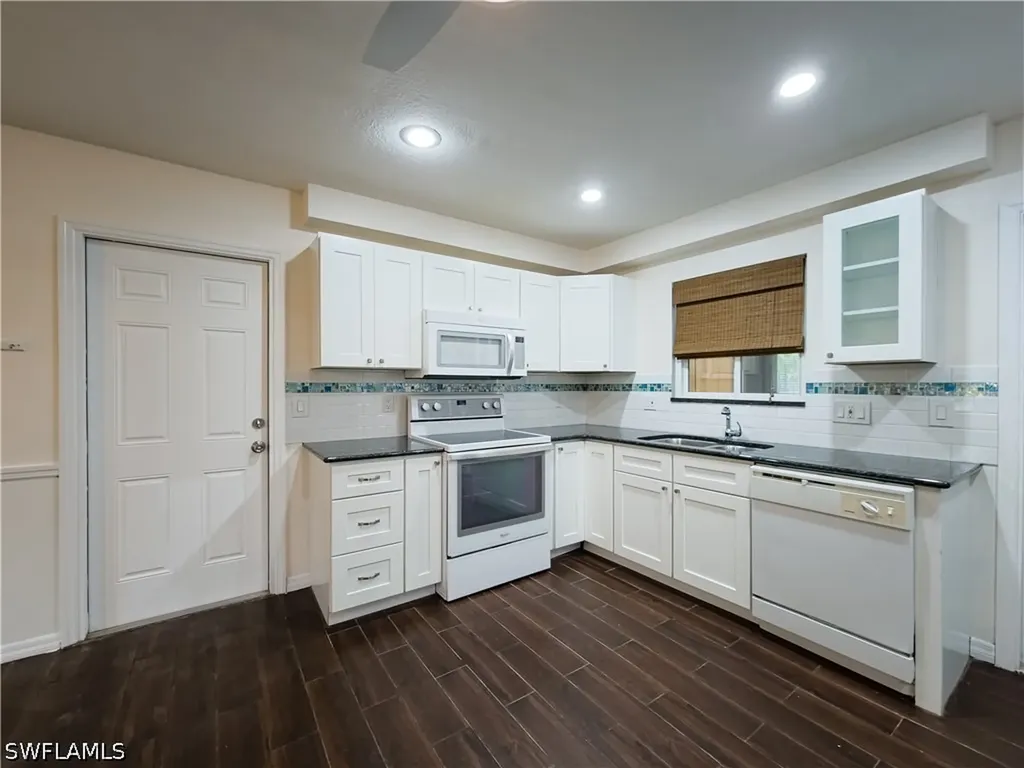 7425 Galloway Road Weeki Wachee FL 34613