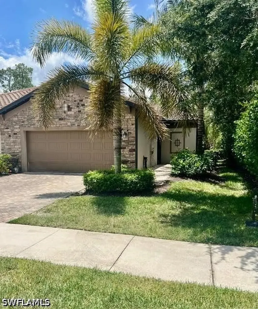 9052 Glenforest Drive Naples FL 34120