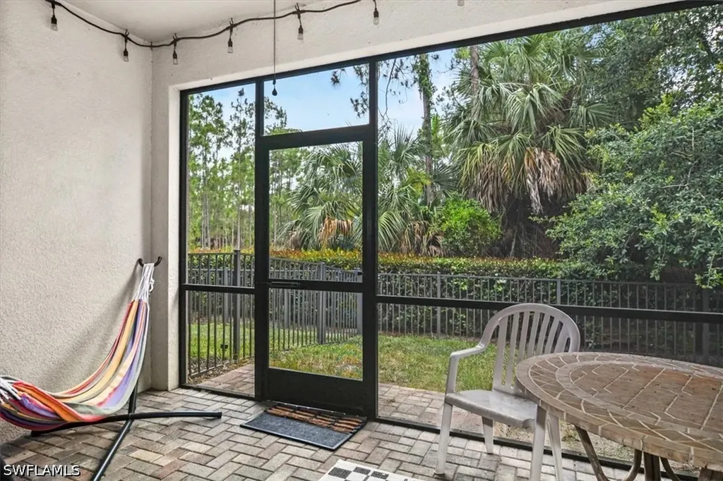 9052 Glenforest Drive Naples FL 34120
