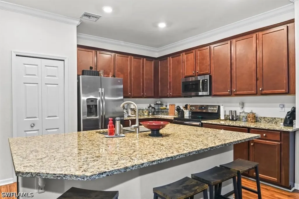 9052 Glenforest Drive Naples FL 34120