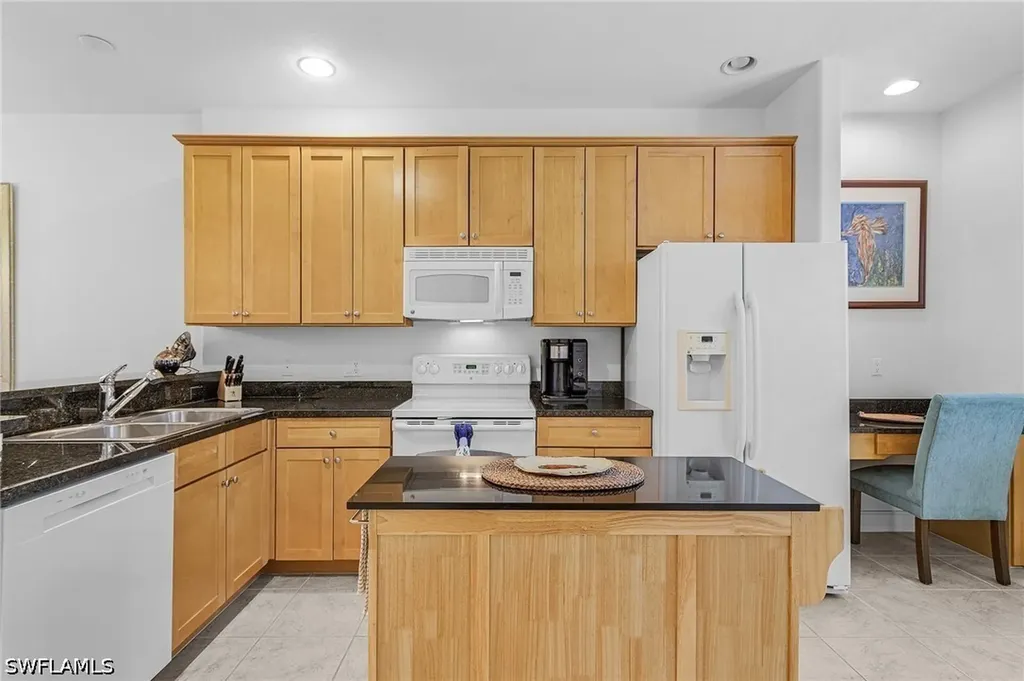 9118 Chula Vista Street Naples FL 34113