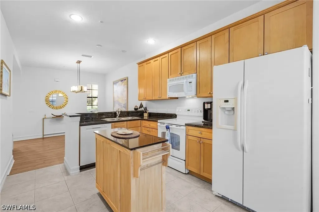9118 Chula Vista Street Naples FL 34113