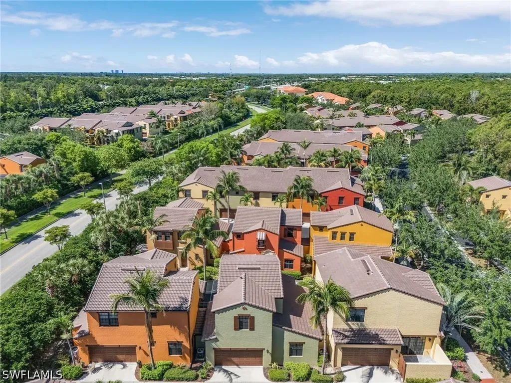 9118 Chula Vista Street Naples FL 34113