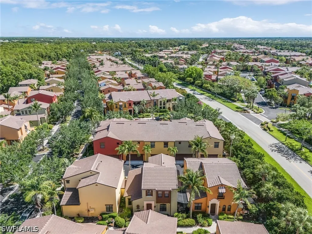 9118 Chula Vista Street Naples FL 34113