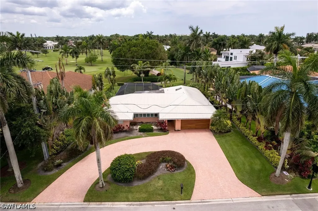 520 Harbour Drive Naples FL 34103