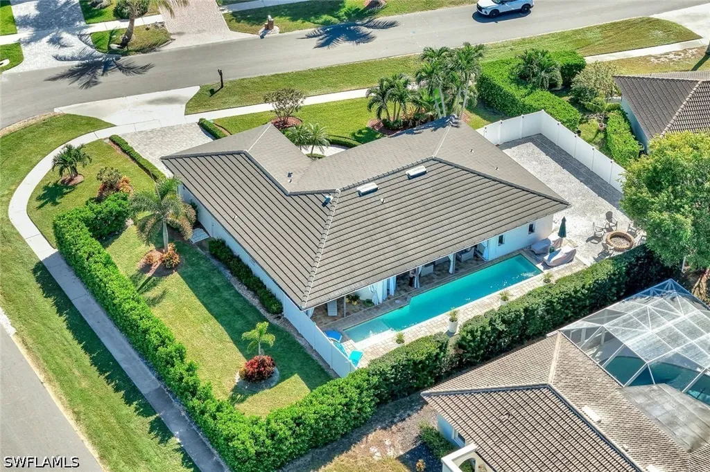 1350 Waikiki Court Marco Island FL 34145