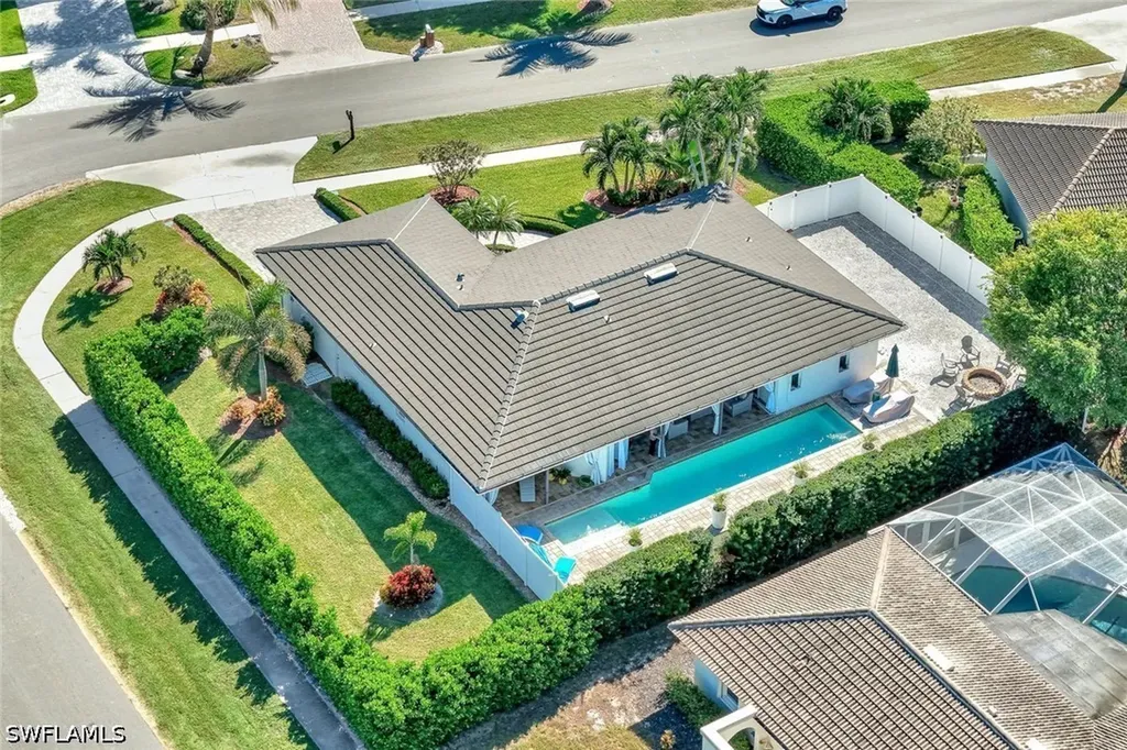 1350 Waikiki Court Marco Island FL 34145